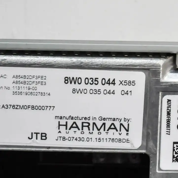 Audi A4 S4 B9 (2015 - 2019) Магнитола / мультимедийная система — фото 4