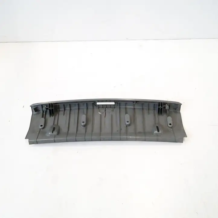 BMW 3 E92 E93 (2005 - 2014) 7122400 Отделка порога багажника — фото 2