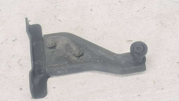 Mazda 5 (2005 - 2010)   Верхняя направляющая ролика / верхняя петля