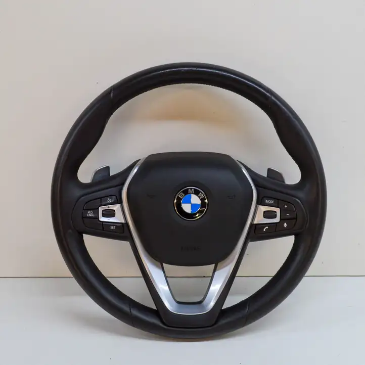 BMW X3 G01 (2018 - 2024) 1047163 Руль — фото 1