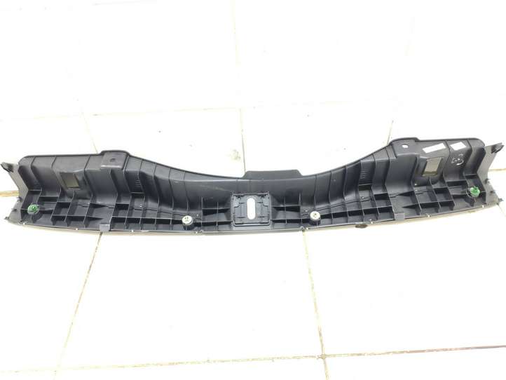 Peugeot Partner (2012 - 2015)  84641SWA0030 Отделка порога багажника