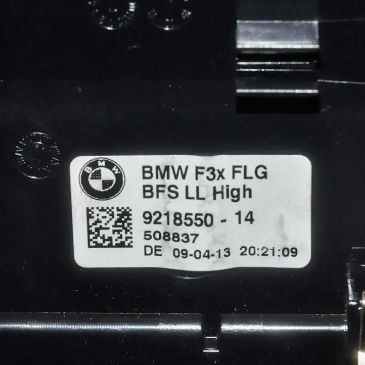 BMW 3 F30 F35 F31 (2012 - 2018) 9218550 Воздушная решетка панели — фото 4