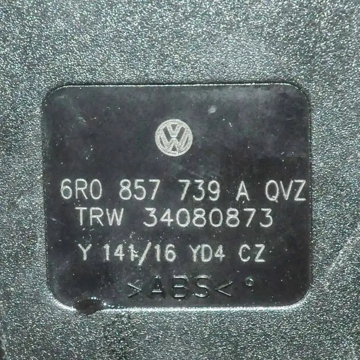 Volkswagen Polo VI (2015 - 2019) 6R0857739A Задний средний замок ремня — фото 3