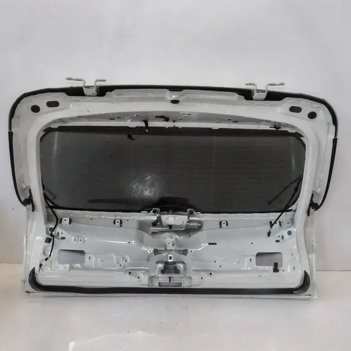 BMW X5 F15 (2013 - 2017) 73781217318710 Крышка багажника — фото 1