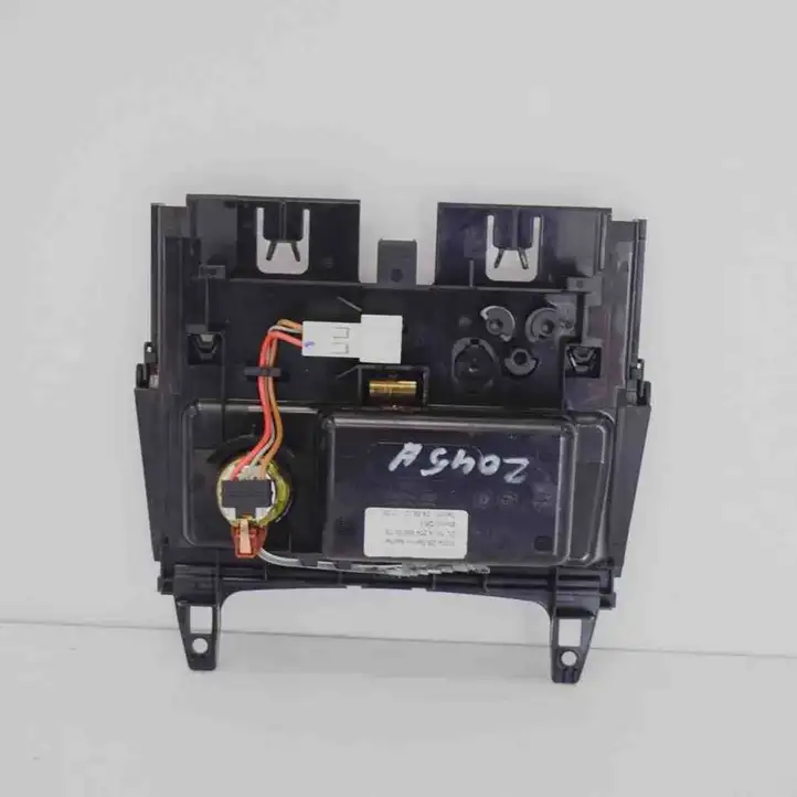 Mercedes-Benz C W204 (2007 - 2014) A2046800179 Передняя пепельница — фото 2