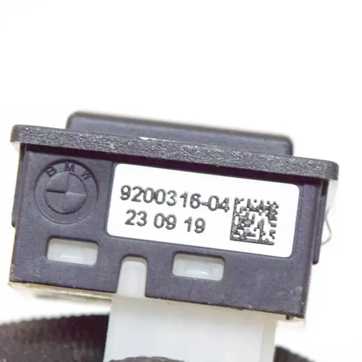 BMW i3 (2013 - ) 9200316 Кнопка закрытия багажника — фото 7