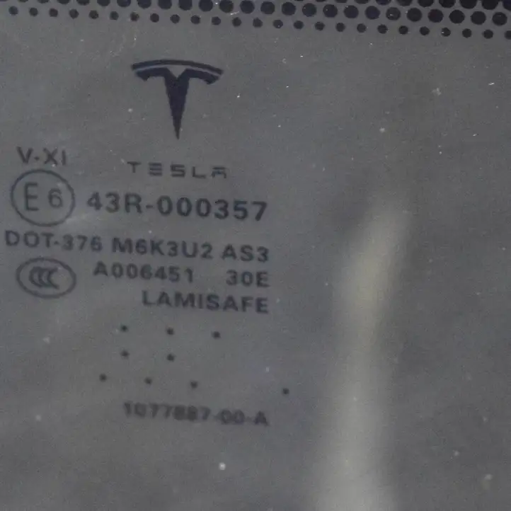 Tesla Model S (2016 - 2021) 43R000357 Комплект люка крыши — фото 6