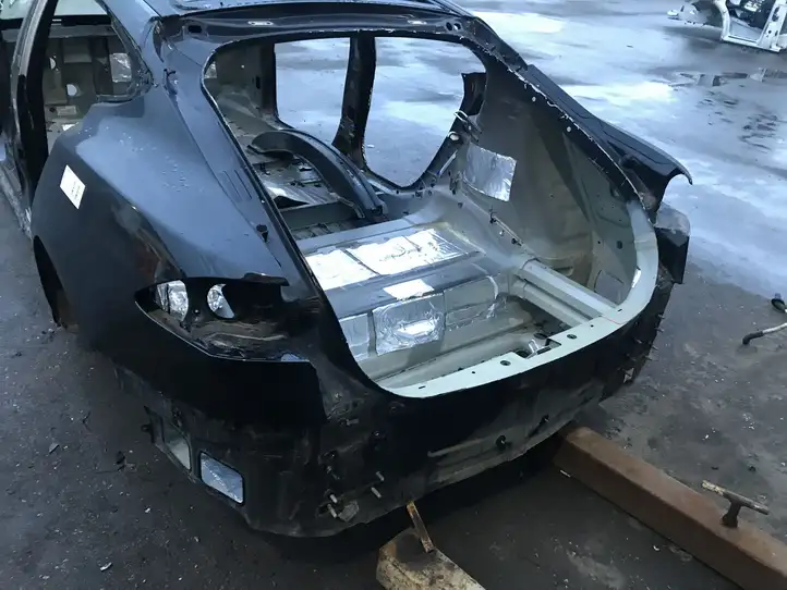 Tesla Model S (2012 - 2016) Задняя четверть — фото 2