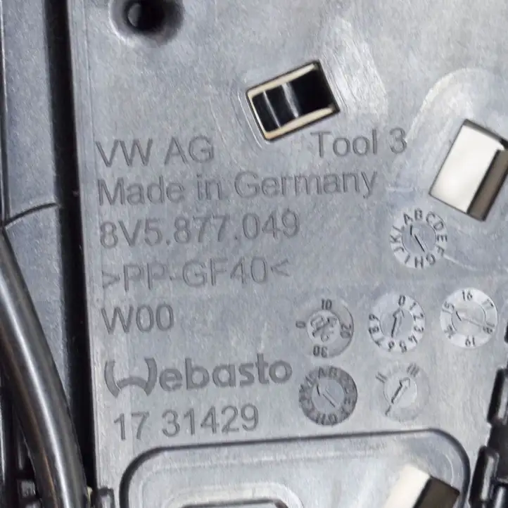 Audi A3/S3 8V (2012 - 2016) 8V5877049 Другая часть кузова — фото 3