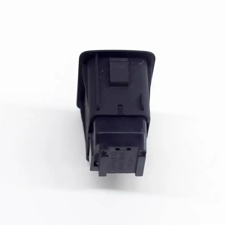 Audi A3/S3 8V (2012 - 2016) 4F0962109B Кнопка фаркопа в багажнике — фото 3