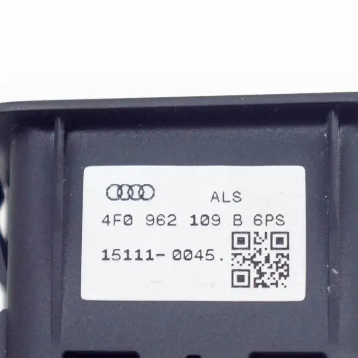 Audi A3/S3 8V (2012 - 2016) 4F0962109B Кнопка фаркопа в багажнике — фото 6