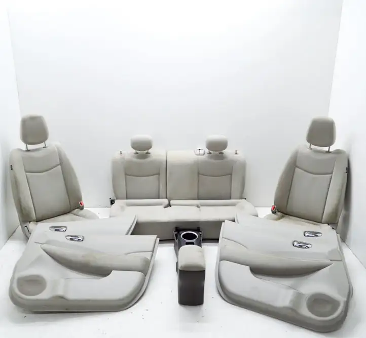 Nissan Leaf I (ZE0) (2010 - 2017) 829233NA0A Комплект салона — фото 1