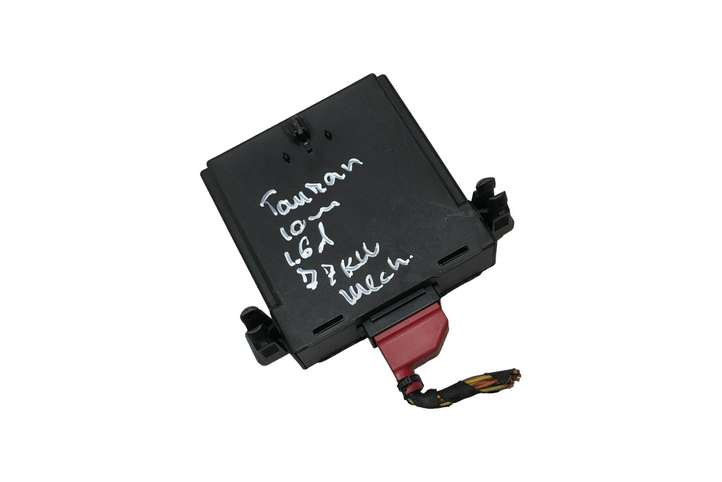 Volkswagen Touran II (2010 - 2016)  7N0907530A Модуль управления gateway