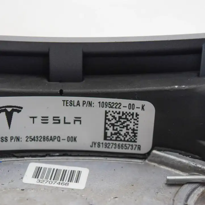 Tesla Model 3 (2017 - 2023) 108568200G Руль — фото 4
