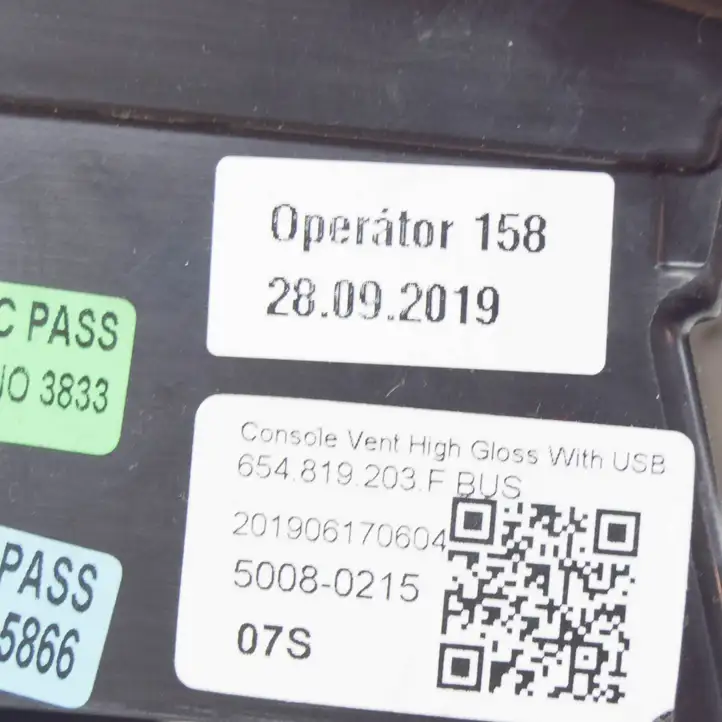 Skoda Kamiq (2019 - ) 654819203F Другая деталь консоли (туннеля) — фото 6