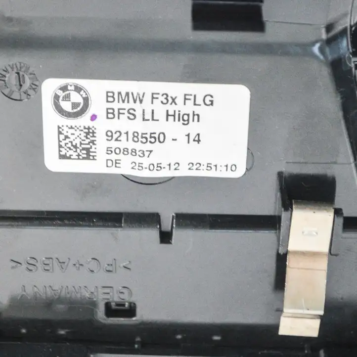 BMW 3 F30 F35 F31 (2012 - 2018) 9218550 Воздушная решетка панели — фото 3
