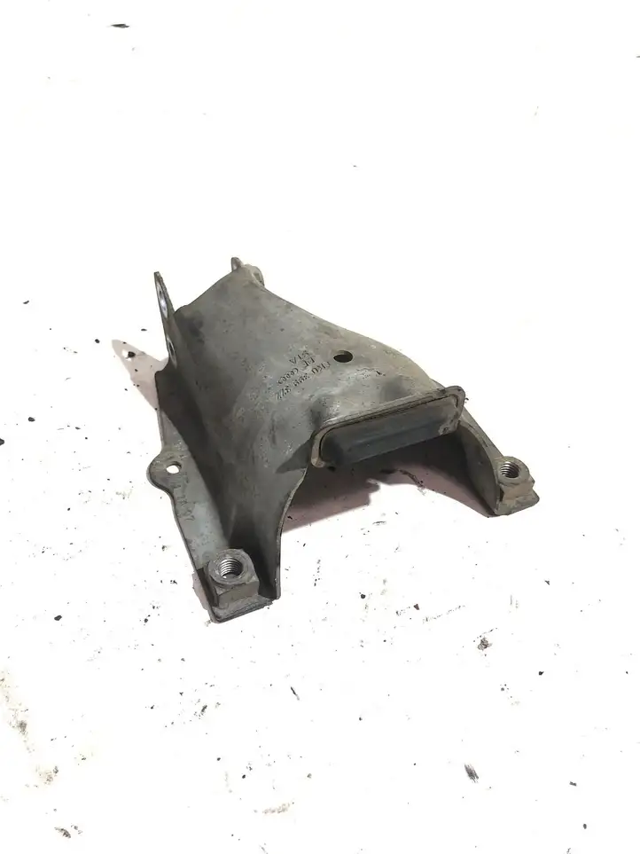 Audi A5 8T 8F (2007 - 2011) 8K0399377 Кронштейн двигателя — фото 1