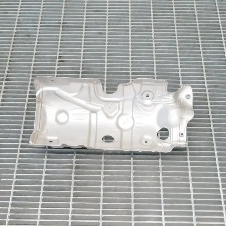 Ford Focus (2015 - 2019) F1F19N454AA Другая часть кузова — фото 5