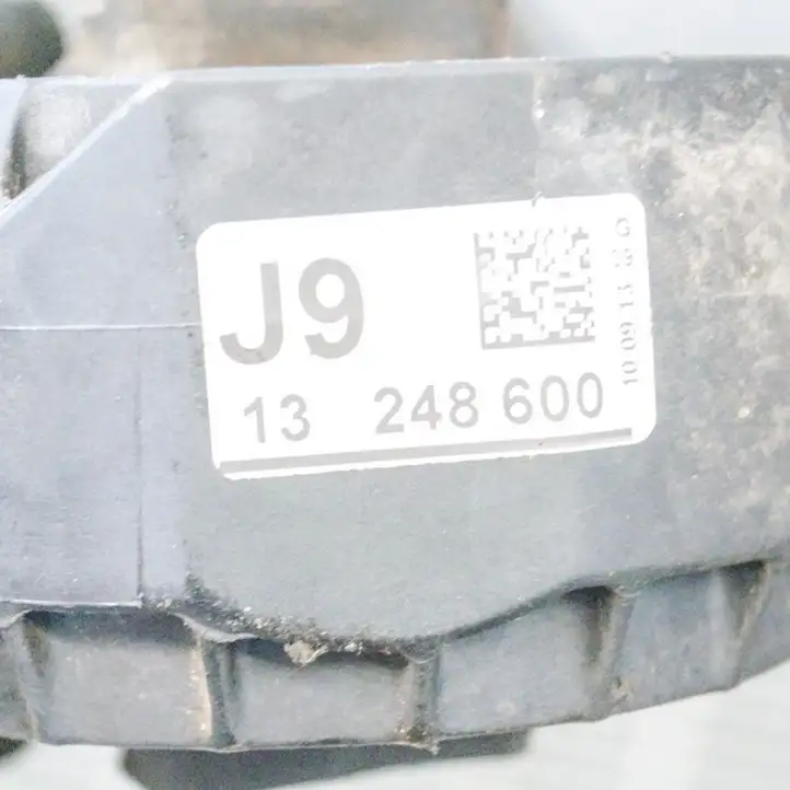 Opel Astra J (2009 - 2012) 13248600 Другая часть кузова — фото 6