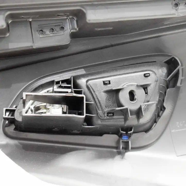 Ford Focus (2015 - 2019) BM51A27406AA Обшивка задней двери — фото 5
