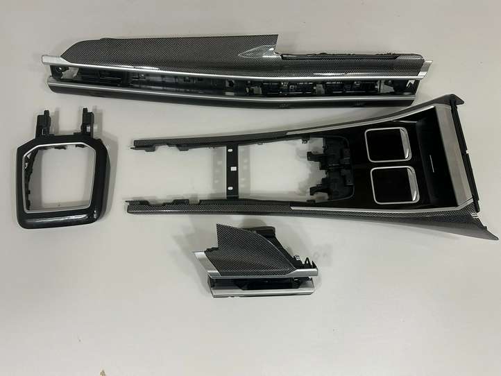 BMW 7 G70 (2022 - )  7883383 Декоративная планка