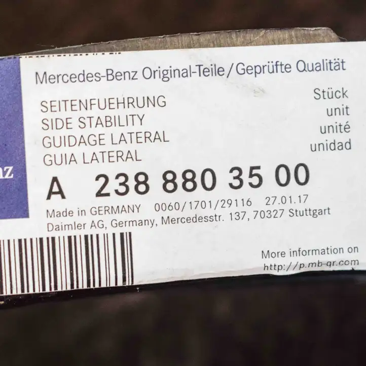 Mercedes-Benz E W238 (2017 - ) A2388803500 Кронштейн угловой части бампера — фото 3