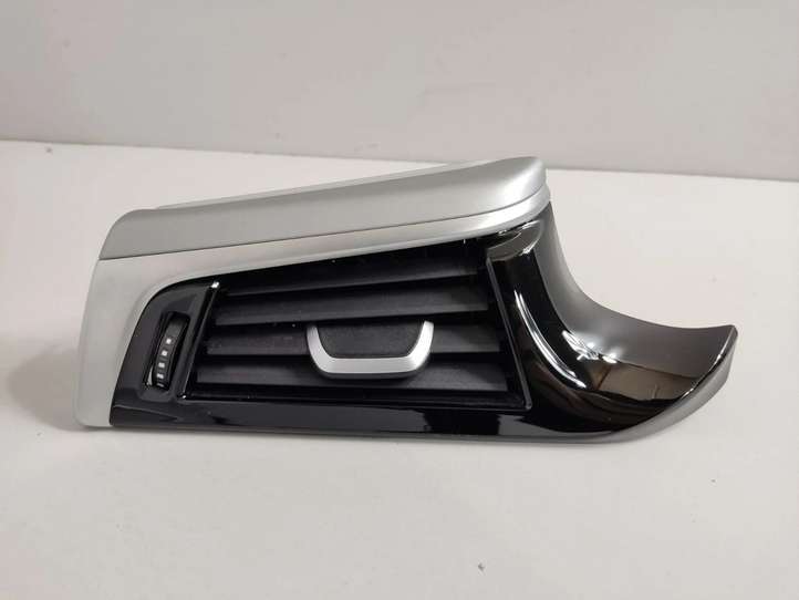 BMW 5 G30 G31 (2016 - )  9378020 Декоративная планка