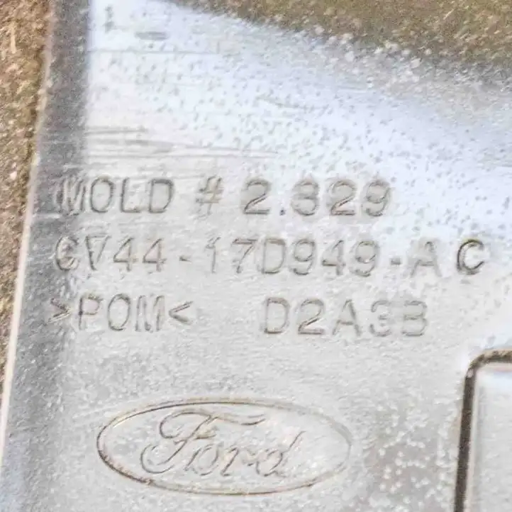 Ford Kuga II (2013 - 2019) CV4417D949AC Кронштейн угловой части бампера — фото 3