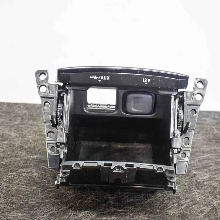 Opel Mokka X (2016 - 2019) 4259906242547476 Передняя пепельница — фото 6