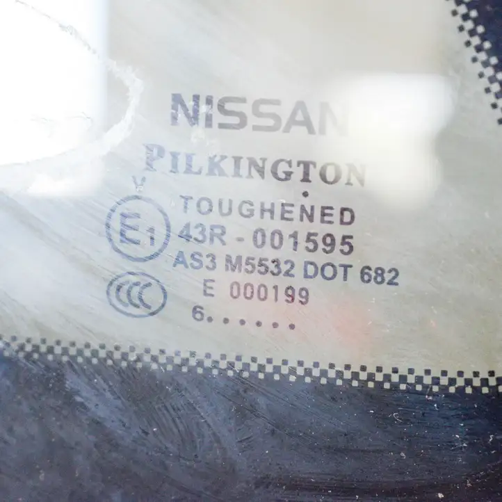 Nissan Qashqai (2013 - 2017) 43R001595 Заднее боковое стекло — фото 6