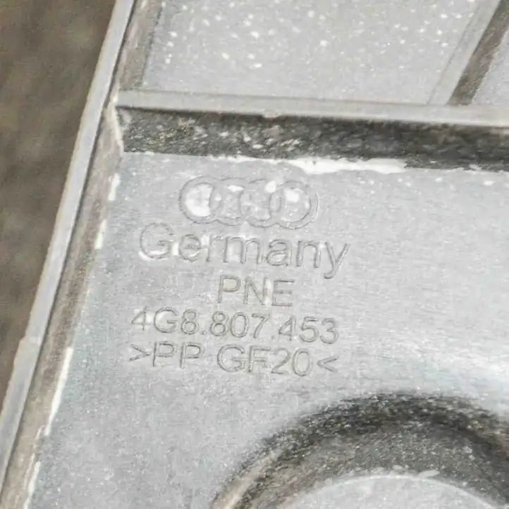 Audi A7 S7 4G (2014 - 2018) 4G8807453 Кронштейн угловой части бампера — фото 3