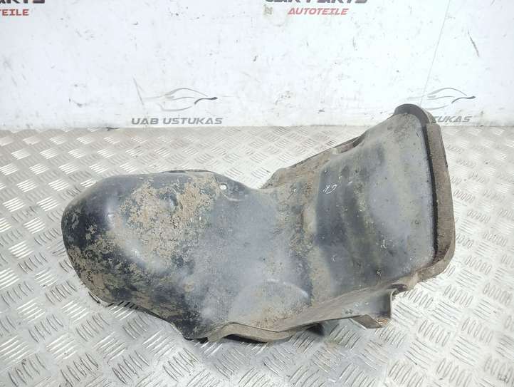 Mazda CX-7 (2006 - 2009)  EG2142298 Задний подкрылок
