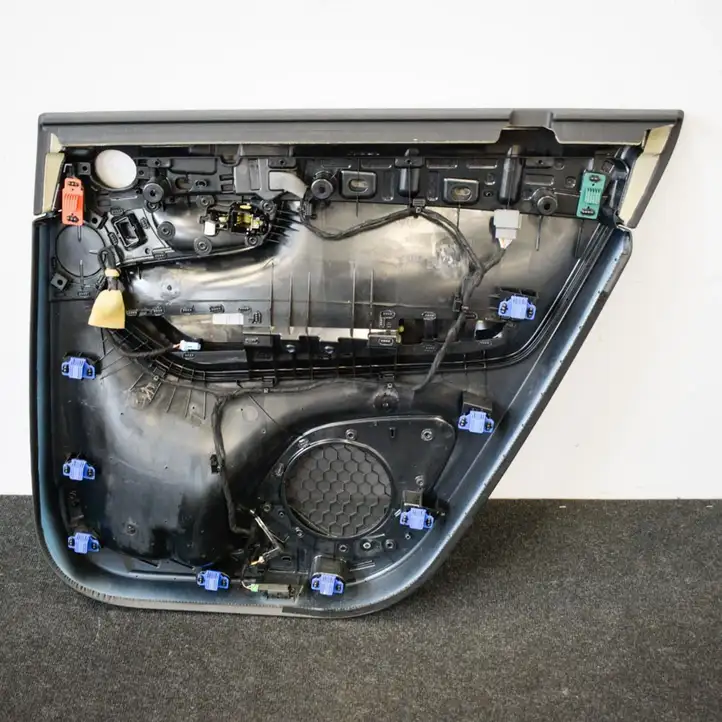 Volvo XC90 (2014 - 2019) 31393115 Обшивка задней двери — фото 2