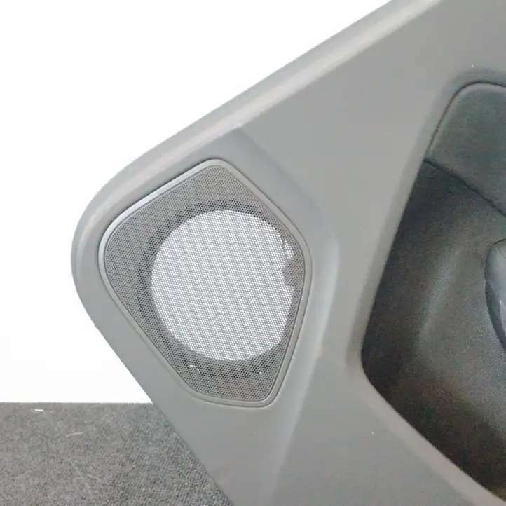 Audi Q3 8U (2011 - 2014) 8U0867306 Обшивка задней двери — фото 3