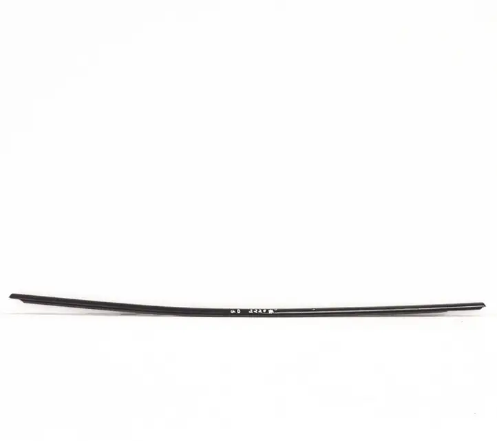 BMW 3 F30 F35 F31 (2012 - 2018) 7258331 Накладка стекла задней двери — фото 1