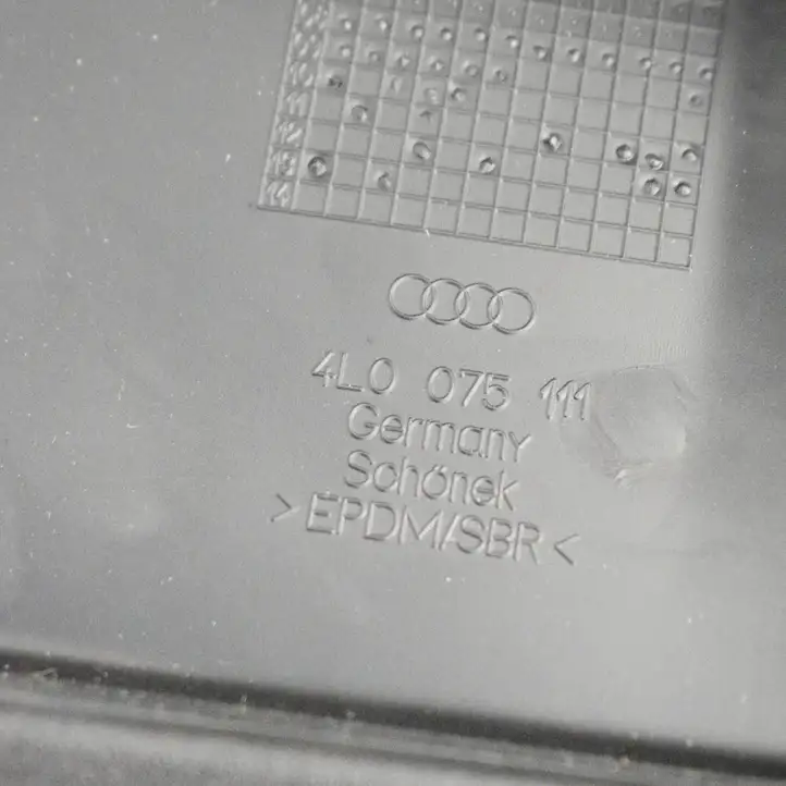Audi Q7 4L (2005 - 2009) 4L0075111 Другая часть кузова — фото 4