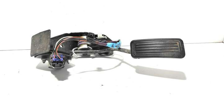 Toyota Corolla E120 E130 (2004 - 2007)  8222313080 Педаль акселератора