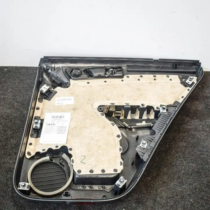 Volkswagen Tiguan (2011 - 2016) 5N0867211 Обшивка задней двери — фото 2