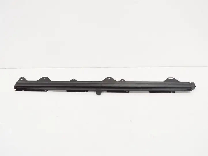 Toyota Verso (2009 - 2012) 659070F010 Солнцезащитная шторка задней двери — фото 2