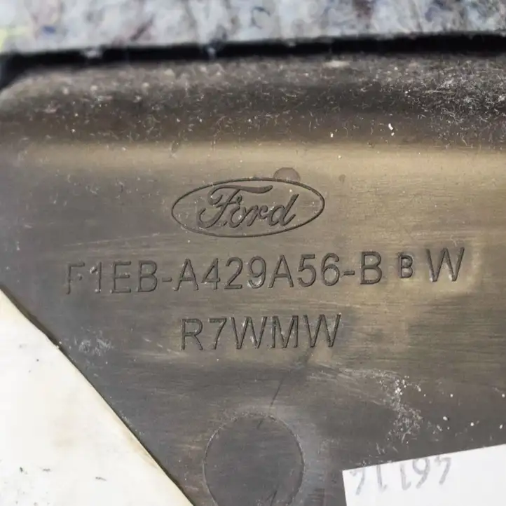 Ford Focus (2015 - 2019) F1EBA429A56B Обшивка багажника — фото 6