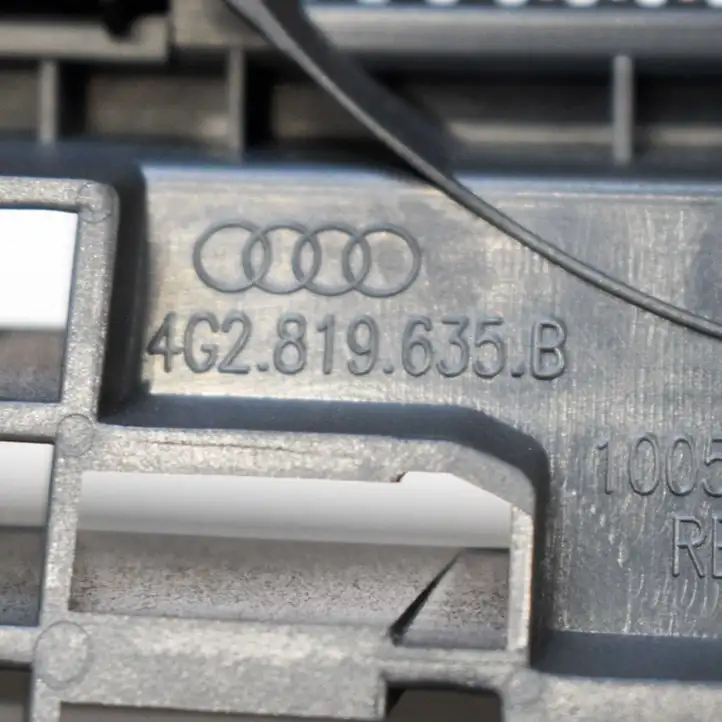 Audi A6 C7 (2011 - 2014) 4G2819635B Декоративная планка — фото 6