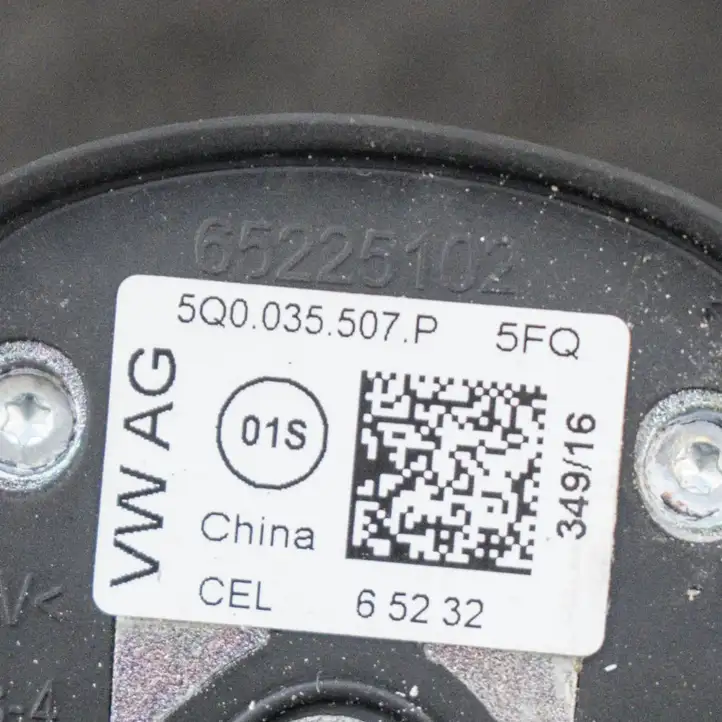 Volkswagen Tiguan (2016 - 2020) 5Q0035507P GPS антенна — фото 3
