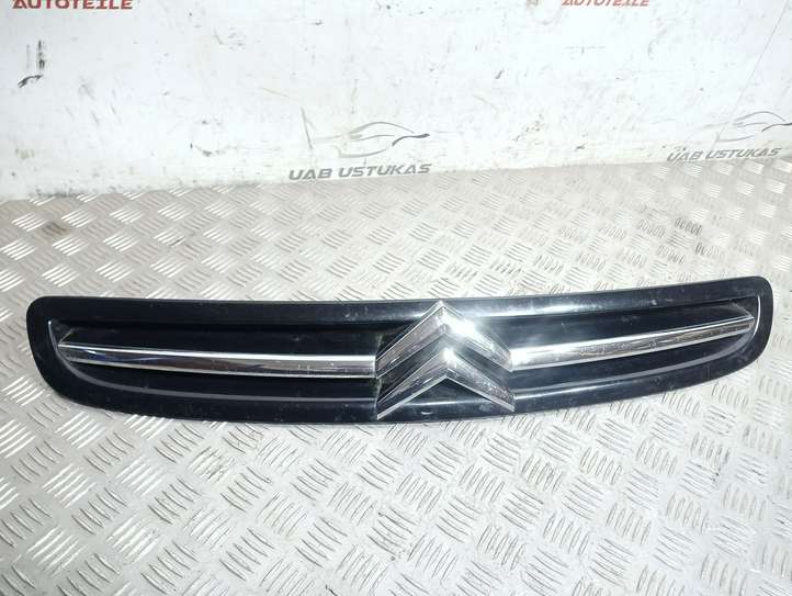 Citroen Xsara Picasso (1999 - 2012)  9650059677 Верхняя решётка