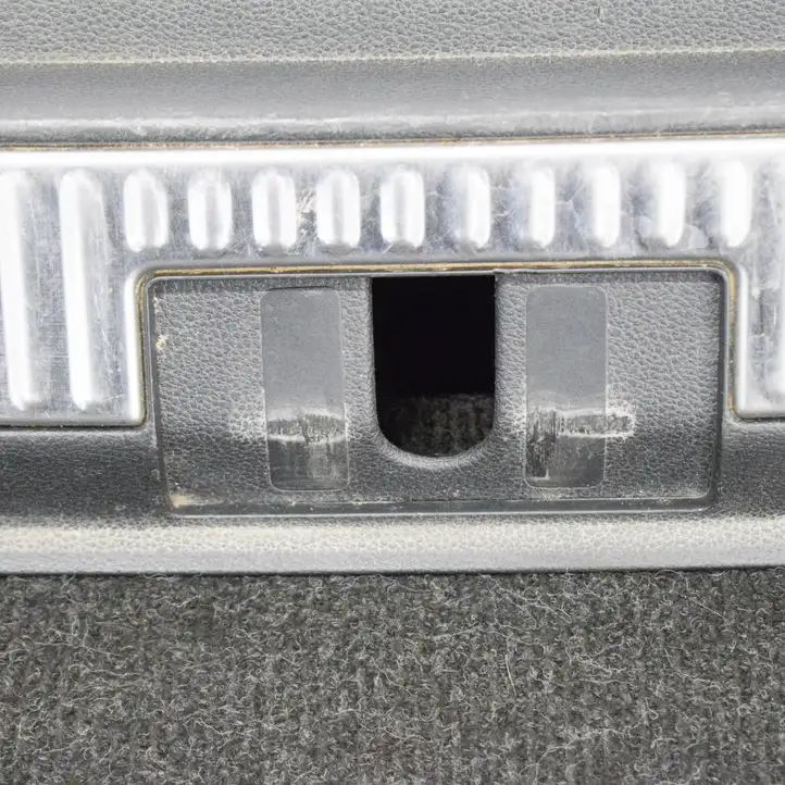 Skoda Superb B8 (3V) (2015 - 2023) 3V9863459 Отделка порога багажника — фото 2