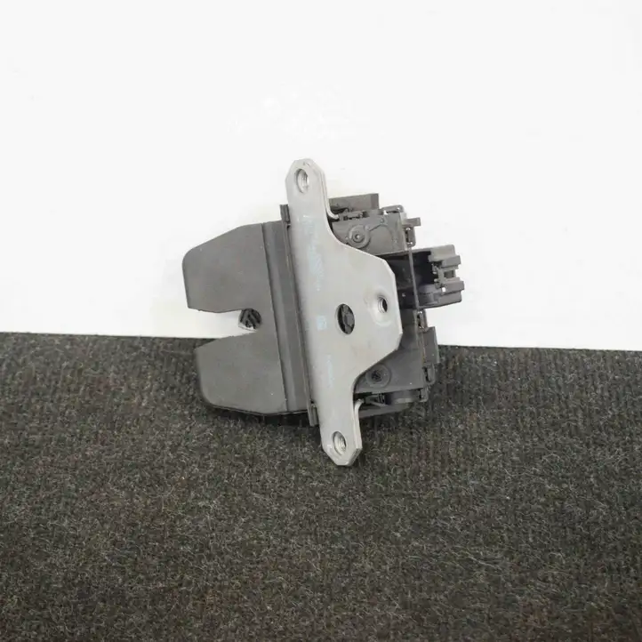 Ford Focus (2011 - 2015) BM51R442A66DA Замок крышки багажника — фото 6
