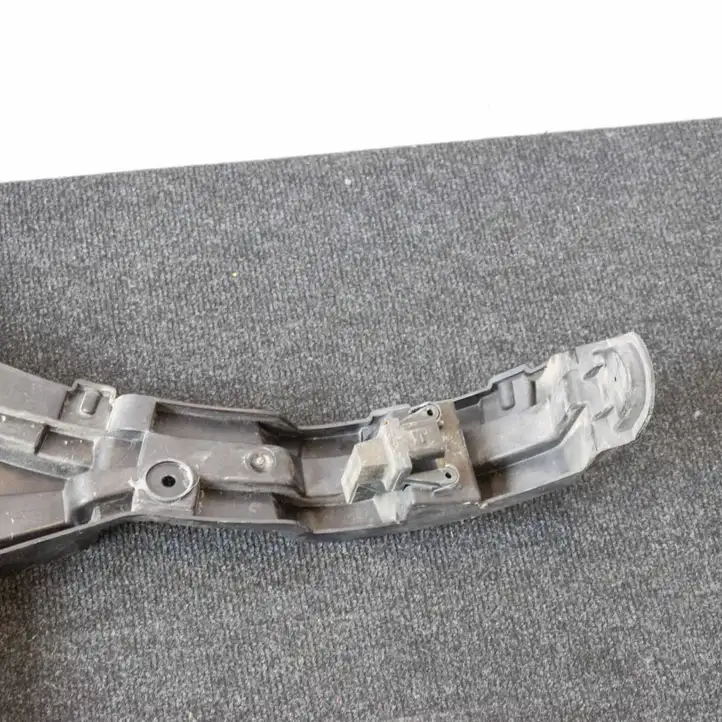 Audi Q3 8U (2011 - 2014) 8U0807453A Кронштейн угловой части бампера — фото 4