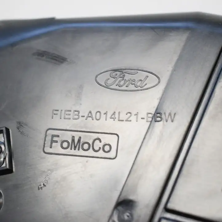 Ford Focus (2015 - 2019) Воздушная решетка панели — фото 4