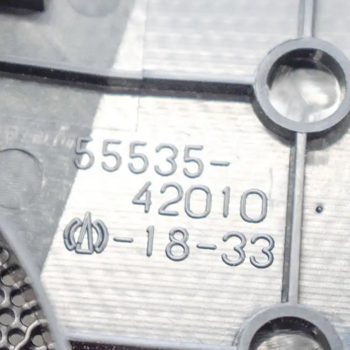 Toyota RAV 4 (XA40) (2012 - 2018) 5553542010 Накладка центрального динамика — фото 6