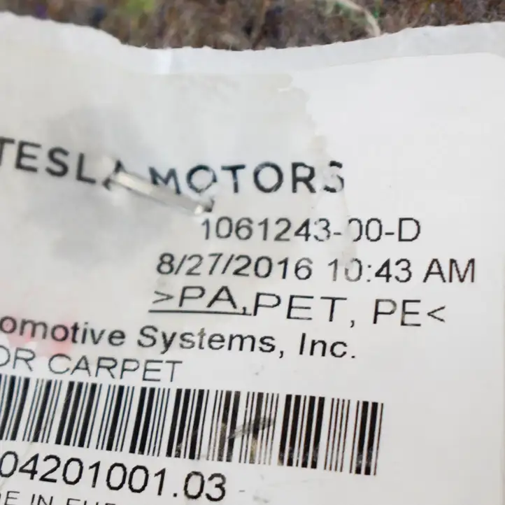 Tesla Model X (2015 - 2021) 106124300D Задний коврик салона — фото 4