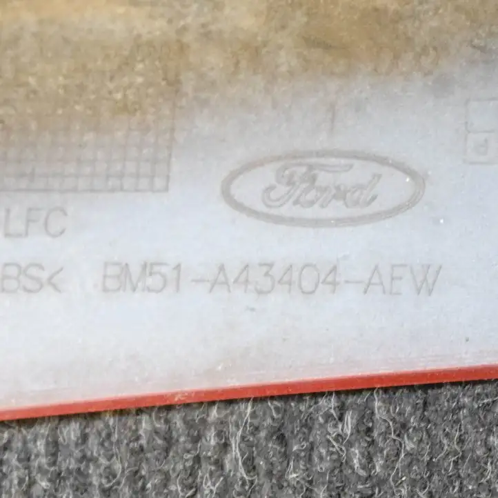 Ford Focus (2011 - 2015) Другая часть кузова — фото 3